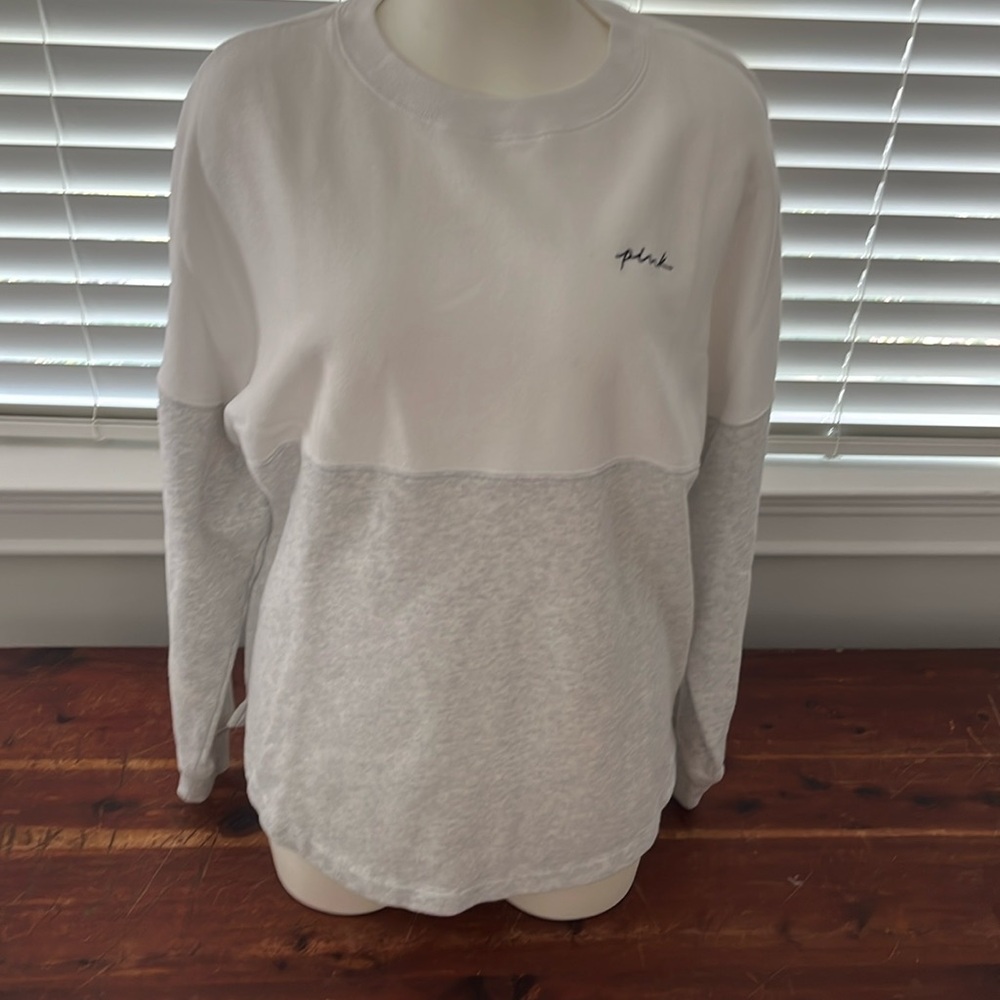 Comfy crew. Pink brand